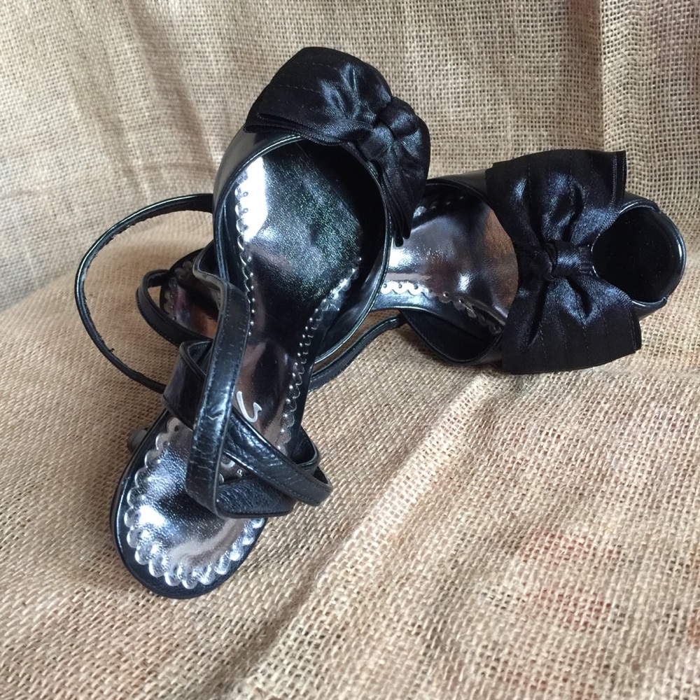 Black BCBG Paris high heeled shoes
